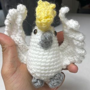 Amigurumi croche cockatoo